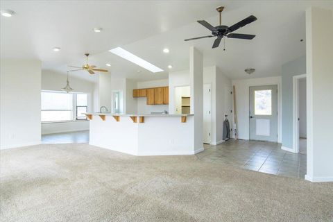 Tiny photo for 60990 Jennings Rd Road, Bend, OR 97702 (MLS # 220213579)