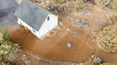 Tiny photo for 60990 Jennings Rd Road, Bend, OR 97702 (MLS # 220213579)