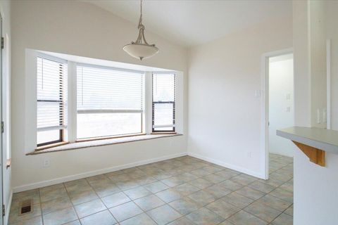 Tiny photo for 60990 Jennings Rd Road, Bend, OR 97702 (MLS # 220213579)