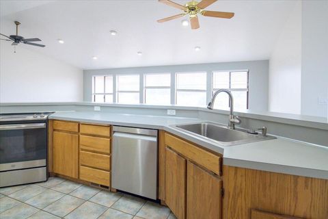 Tiny photo for 60990 Jennings Rd Road, Bend, OR 97702 (MLS # 220213579)