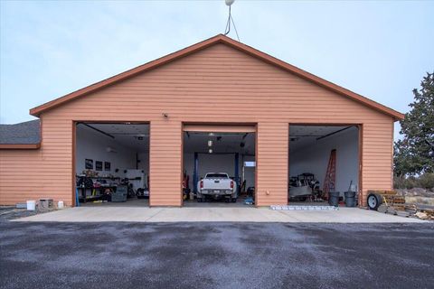 Tiny photo for 60990 Jennings Rd Road, Bend, OR 97702 (MLS # 220213579)