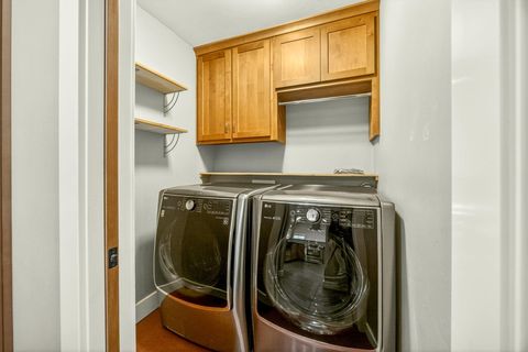 Tiny photo for 301 Hillcrest Street, Ashland, OR 97520 (MLS # 220219338)