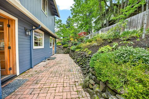 Tiny photo for 301 Hillcrest Street, Ashland, OR 97520 (MLS # 220219338)