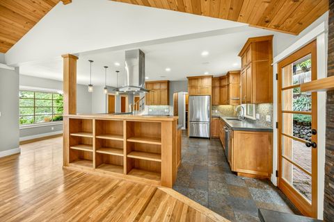 Tiny photo for 301 Hillcrest Street, Ashland, OR 97520 (MLS # 220219338)