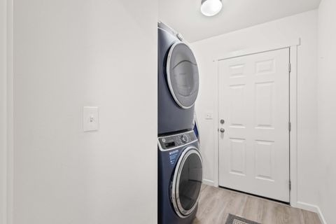 Tiny photo for 53080 Day Road, La Pine, OR 97739 (MLS # 220217085)