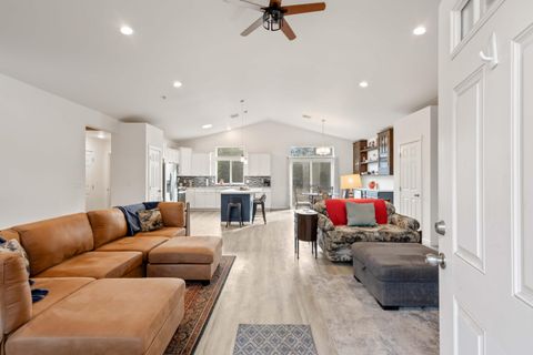 Tiny photo for 53080 Day Road, La Pine, OR 97739 (MLS # 220217085)