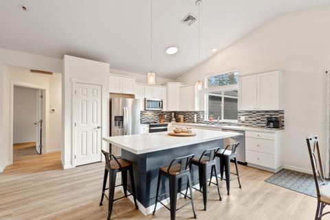 Tiny photo for 53080 Day Road, La Pine, OR 97739 (MLS # 220217085)