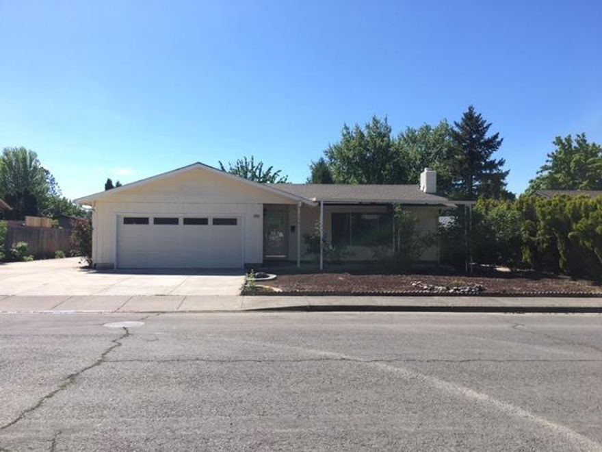 Great location! This home has had many updates: granite countertops, tile and hardwood floors, Jacuzzi tub in guest bathroom, and stainless steel appliances. In the past 5 years it has had new Lennox heat pump, new water heater, new thermostat, new air conditioner, and all new ducting under the house. The yard is low maintenance and has cherry trees and apple trees. All this and RV parking!