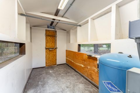 Tiny photo for 1740 Pleasant Creek Road, Rogue River, OR 97537 (MLS # 220212225)