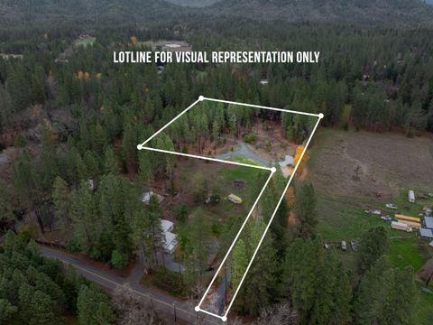 Tiny photo for 1740 Pleasant Creek Road, Rogue River, OR 97537 (MLS # 220212225)