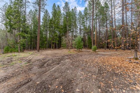 Tiny photo for 1740 Pleasant Creek Road, Rogue River, OR 97537 (MLS # 220212225)