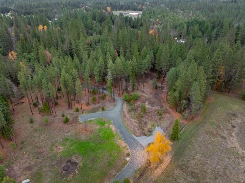 Tiny photo for 1740 Pleasant Creek Road, Rogue River, OR 97537 (MLS # 220212225)