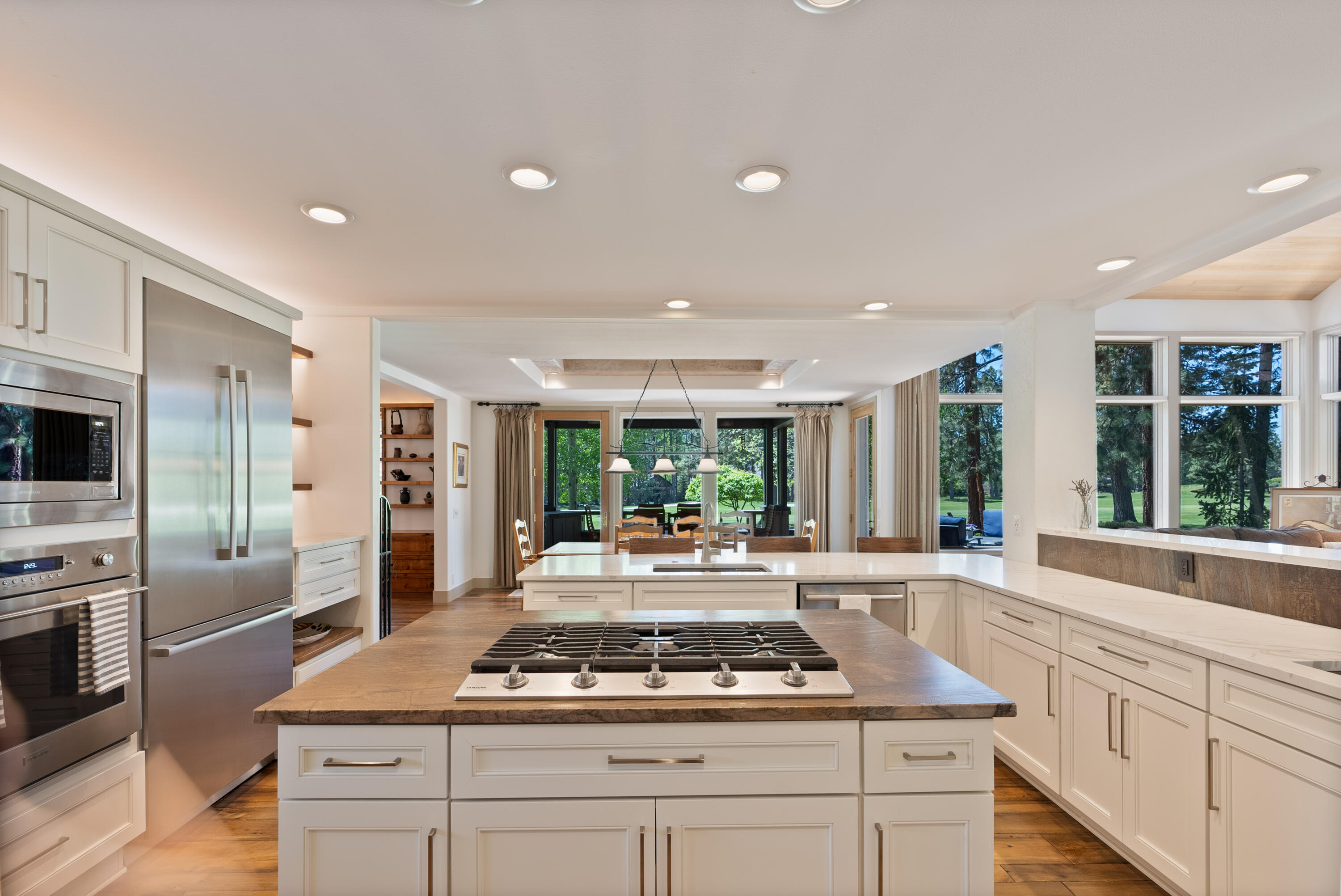 Broken Top - Residential