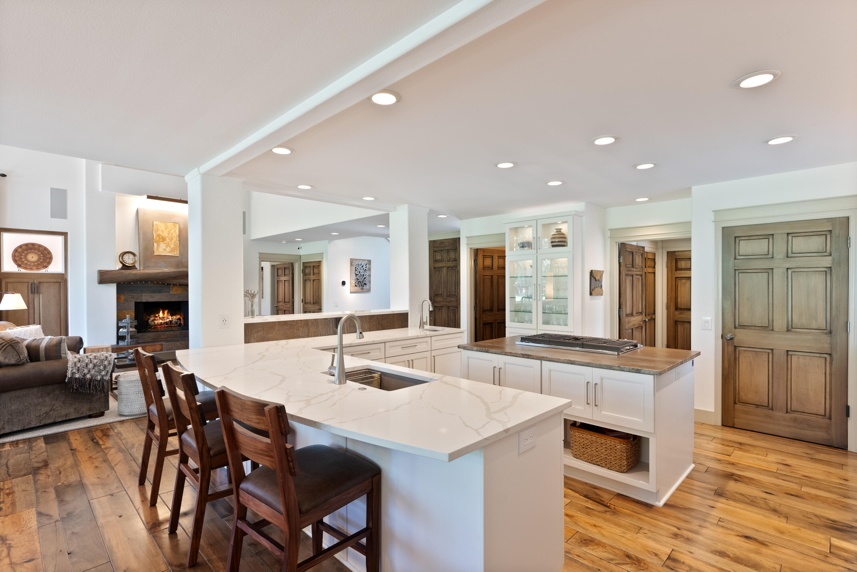 Broken Top - Residential