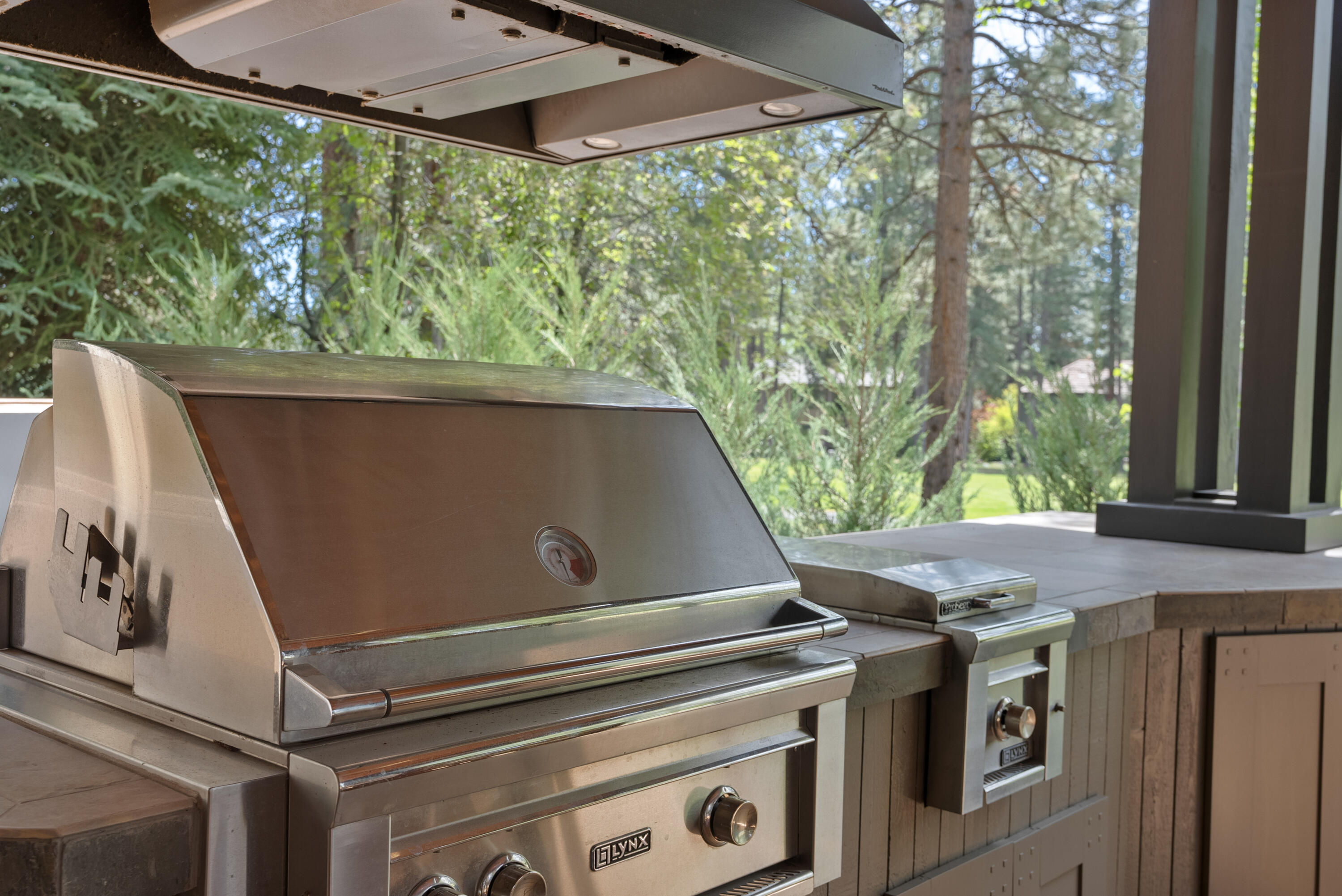 Broken Top - Residential