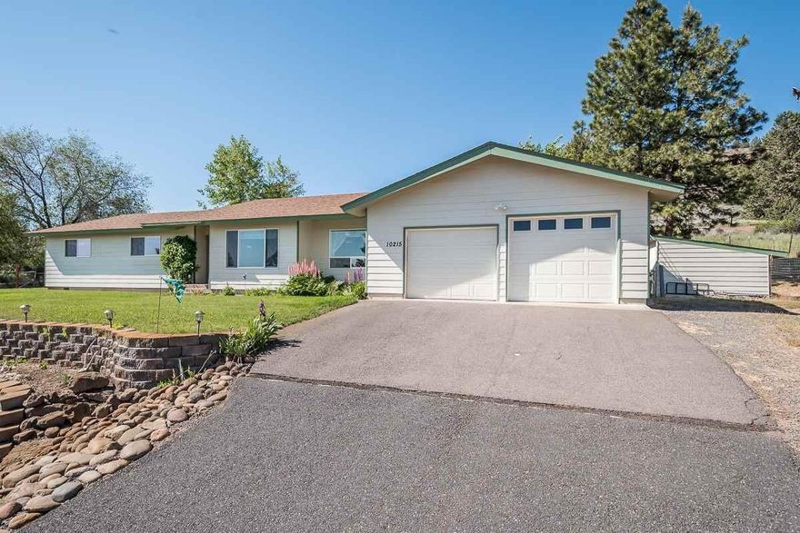 2 1/2 Acres In Pine Grove. This 3 Bedroom, 2 Bath Home Is Located In The Back Of Pine Grove Overlooking The Valley With Privacy And A View. The Kitchen Has Corian Counter Tops, Double Oven And Ceramic Tile Flooring. The Shop Is 30 X 36' With Concrete Floors, 200 Amp Service With A Separate Meter, 8' X 10' Cold Room And A 12' X 30' Covered Rv Parking Awning. This Is A Hard To Find Property With Small Acreage. Close To Town And In The Henley School District. A Must See Property!Enjoy The Peaceful And Private Setting In The Pine Grove Home On 2 1/2 Acres. You'll Find Upgrades Throughout The Home, A Separate Fenced Garden, Shop, Rv Covered Parking, Utility Shed And A Newer Hot Tub.