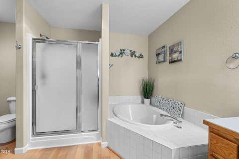 Tiny photo for 8520 Golden Pheasant Court, Redmond, OR 97756 (MLS # 220224074)