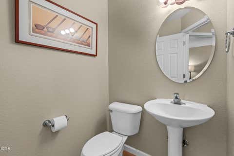 Tiny photo for 8520 Golden Pheasant Court, Redmond, OR 97756 (MLS # 220224074)