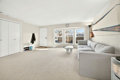 Tiny photo for 1968 Hutchins Circle, Medford, OR 97504 (MLS # 220212684)