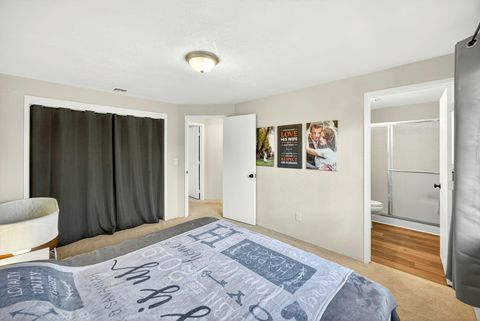 Tiny photo for 1968 Hutchins Circle, Medford, OR 97504 (MLS # 220212684)