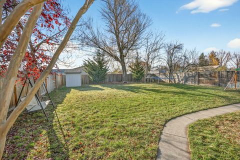 Tiny photo for 1968 Hutchins Circle, Medford, OR 97504 (MLS # 220212684)