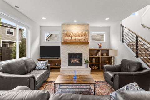 Photo of 63212 NW Red Butte Court, Bend, OR 97703 (MLS # 220228788)