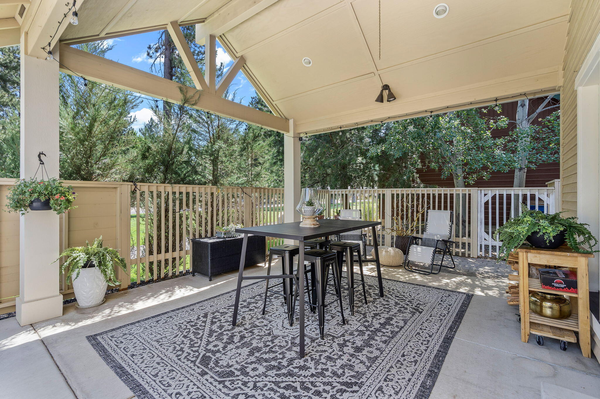 Pine Meadow Vill - Residential