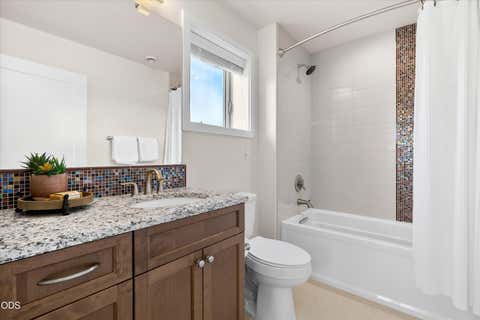 Tiny photo for 61649 Hosmer Lake Drive, Bend, OR 97702 (MLS # 220226766)