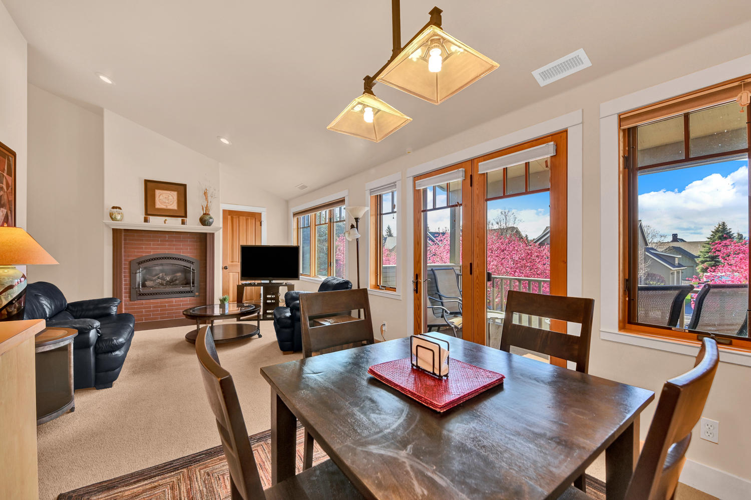 Pine Meadow Vill - Residential