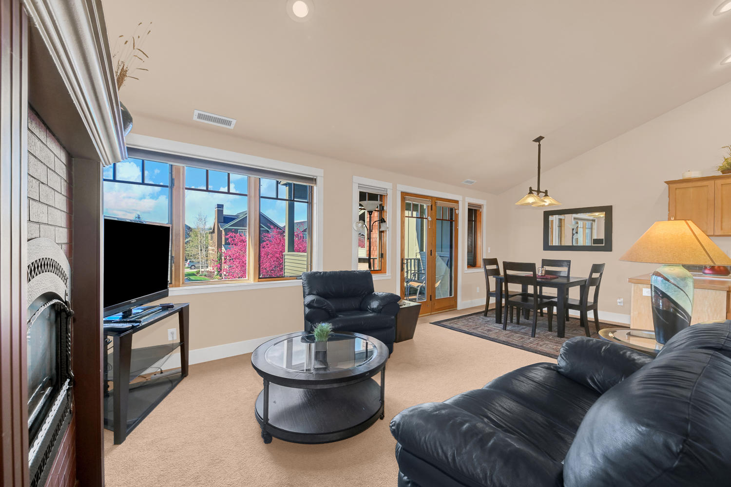 Pine Meadow Vill - Residential