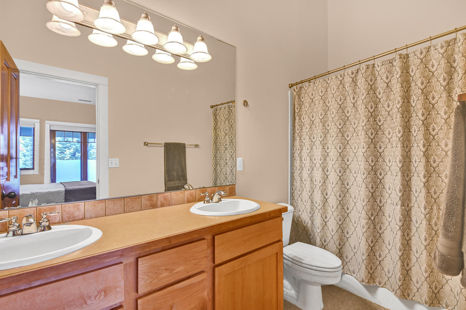 Pine Meadow Vill - Residential