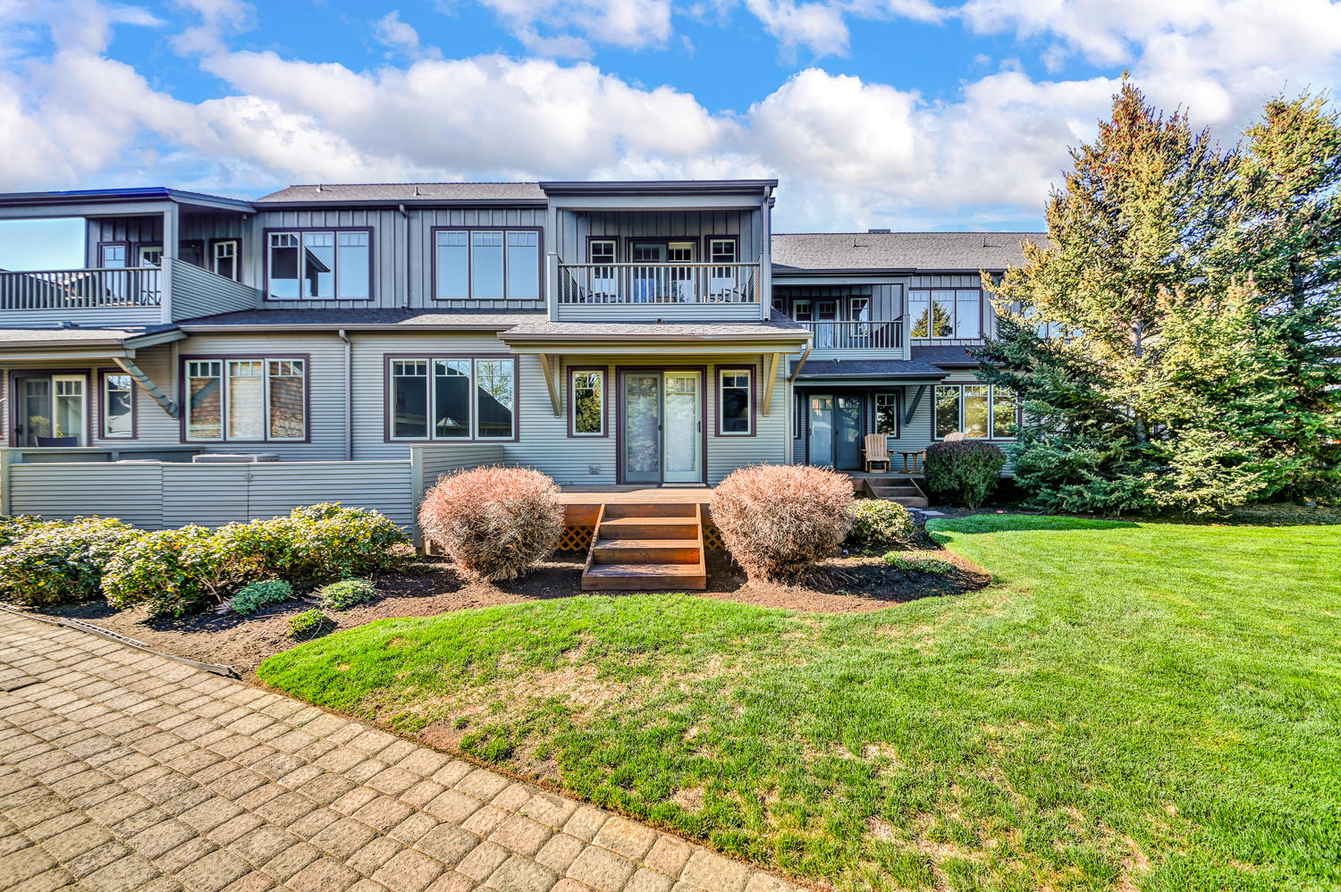 Pine Meadow Vill - Residential