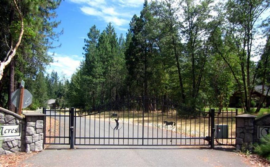 Beautiful, wooded and level 2.53 acre parcel in School District 7. Gated Community with 3500+ sf custom homes surrounding the property. The property is conveniently located within minutes of the hospital and town. This is a beautiful property to build your custom home...MUST SEE!