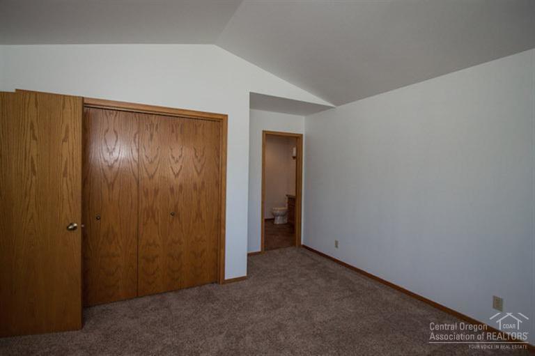 Deer Pointe Village - Residential