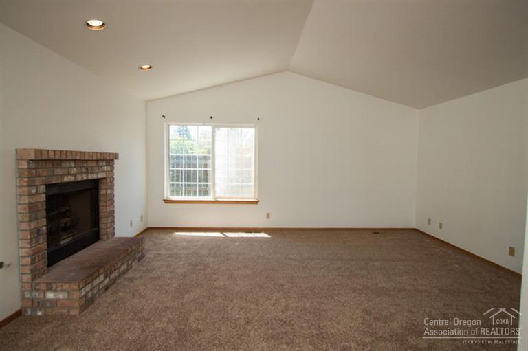 Deer Pointe Village - Residential