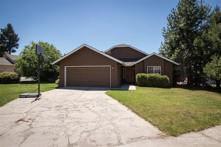 Deer Pointe Village - Residential