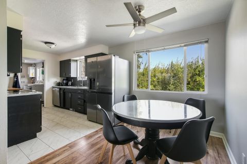 Tiny photo for 664 SW 35th Street, Redmond, OR 97756 (MLS # 220221732)