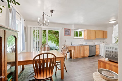 Tiny photo for 3339 Perrydale Court, Medford, OR 97501 (MLS # 220224021)