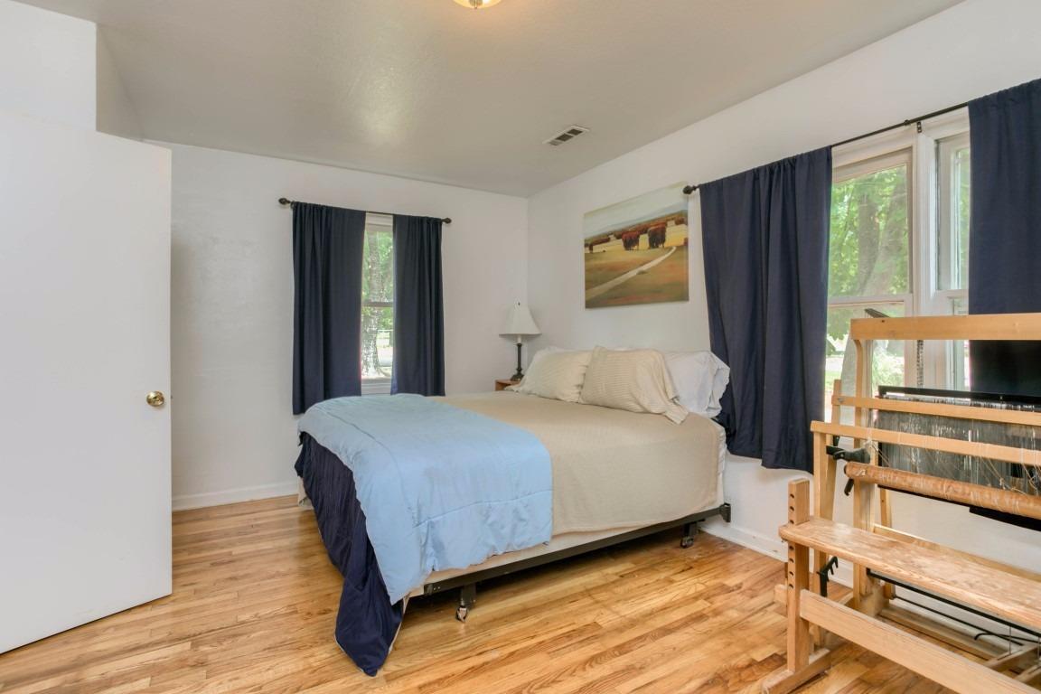 Country Club Manor - Residential