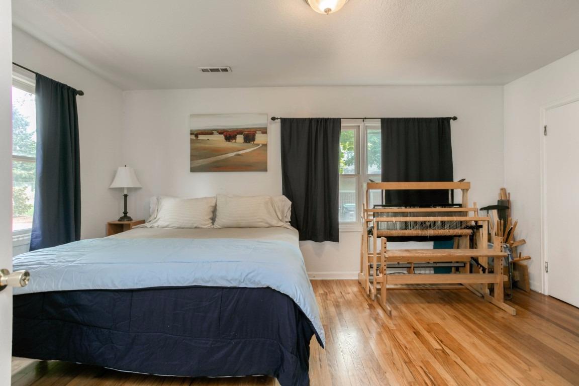 Country Club Manor - Residential