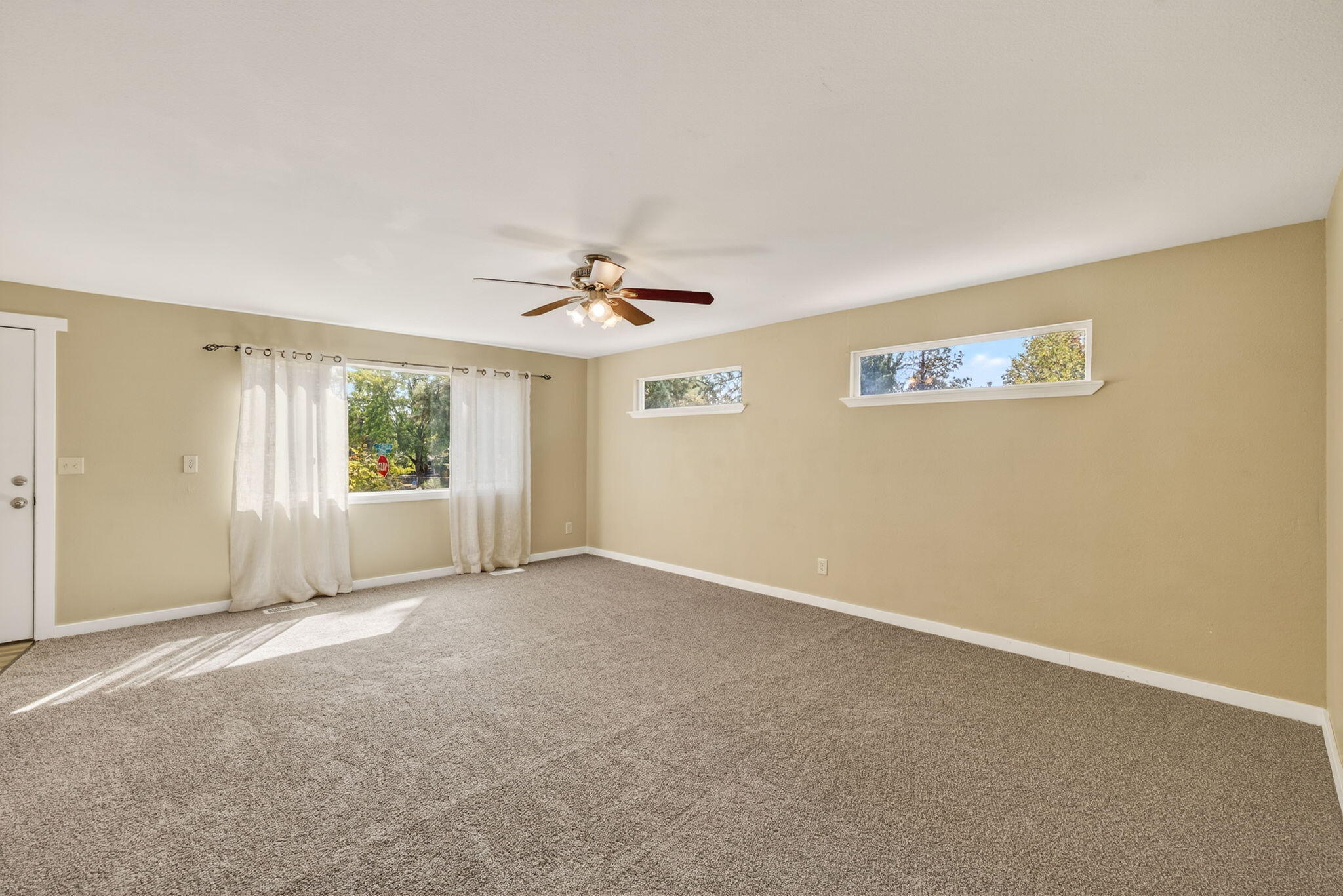 2739 NE Cordata Drive