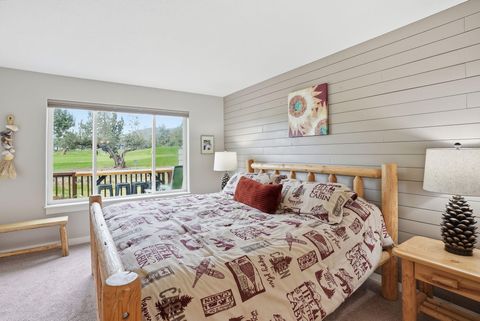 Tiny photo for 999 Golden Pheasant Drive, Redmond, OR 97756 (MLS # 220219398)