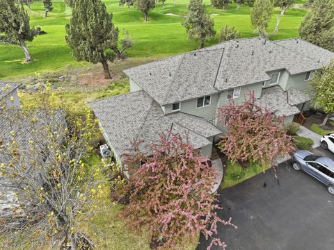 Tiny photo for 999 Golden Pheasant Drive, Redmond, OR 97756 (MLS # 220219398)