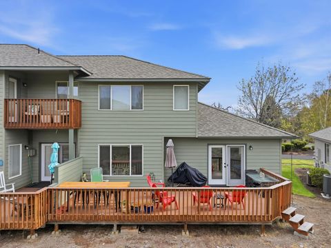 Tiny photo for 999 Golden Pheasant Drive, Redmond, OR 97756 (MLS # 220219398)