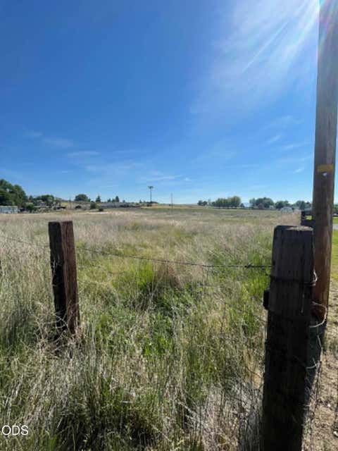 Photo of 0 Summers Lane, Klamath Falls, OR 97603 (MLS # 220225818)