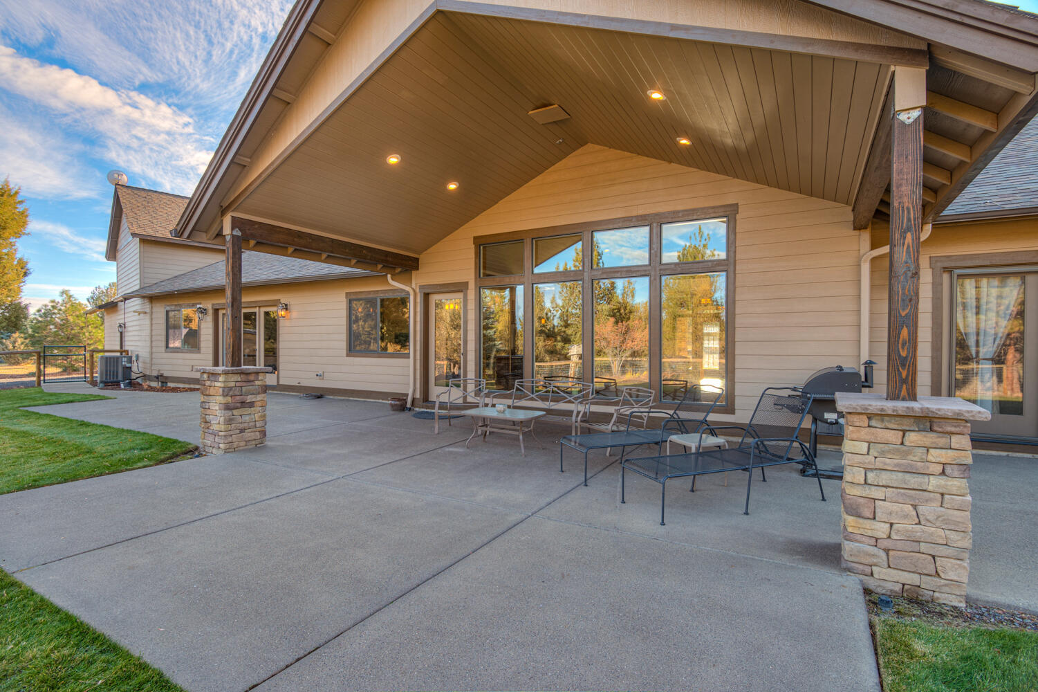 Ponderosa Cascade - Residential