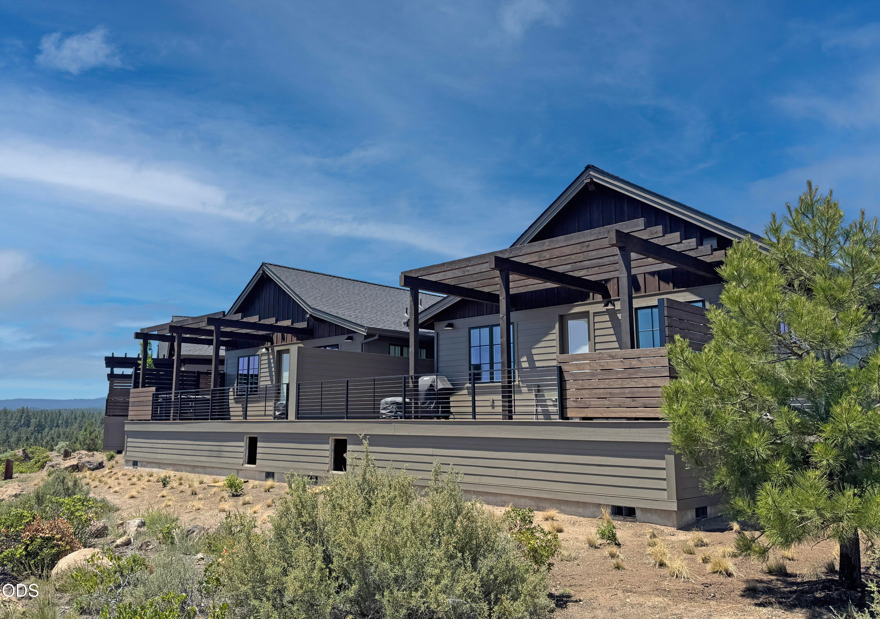 19103 Trailhead Court 7
