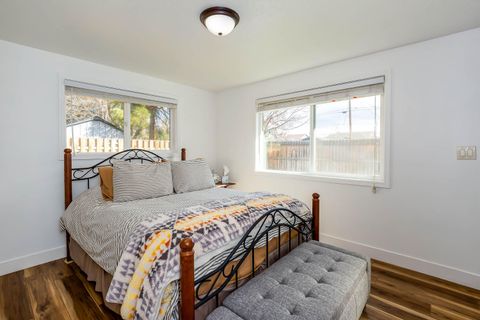 Tiny photo for 1650 SW 16th Street, Redmond, OR 97756 (MLS # 220217362)