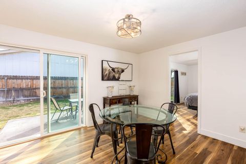 Tiny photo for 1650 SW 16th Street, Redmond, OR 97756 (MLS # 220217362)