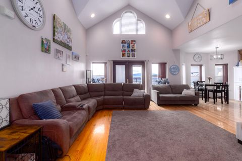 Tiny photo for 8131 Markgraf Lane, Klamath Falls, OR 97603 (MLS # 220215658)